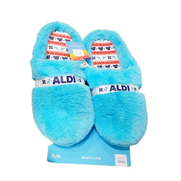 ALDI GEAR 2023 Men's Ltd Ed Holiday Faux Fur Plush Blue Logo Slippers Size 11/12 - Picture 10 of 10